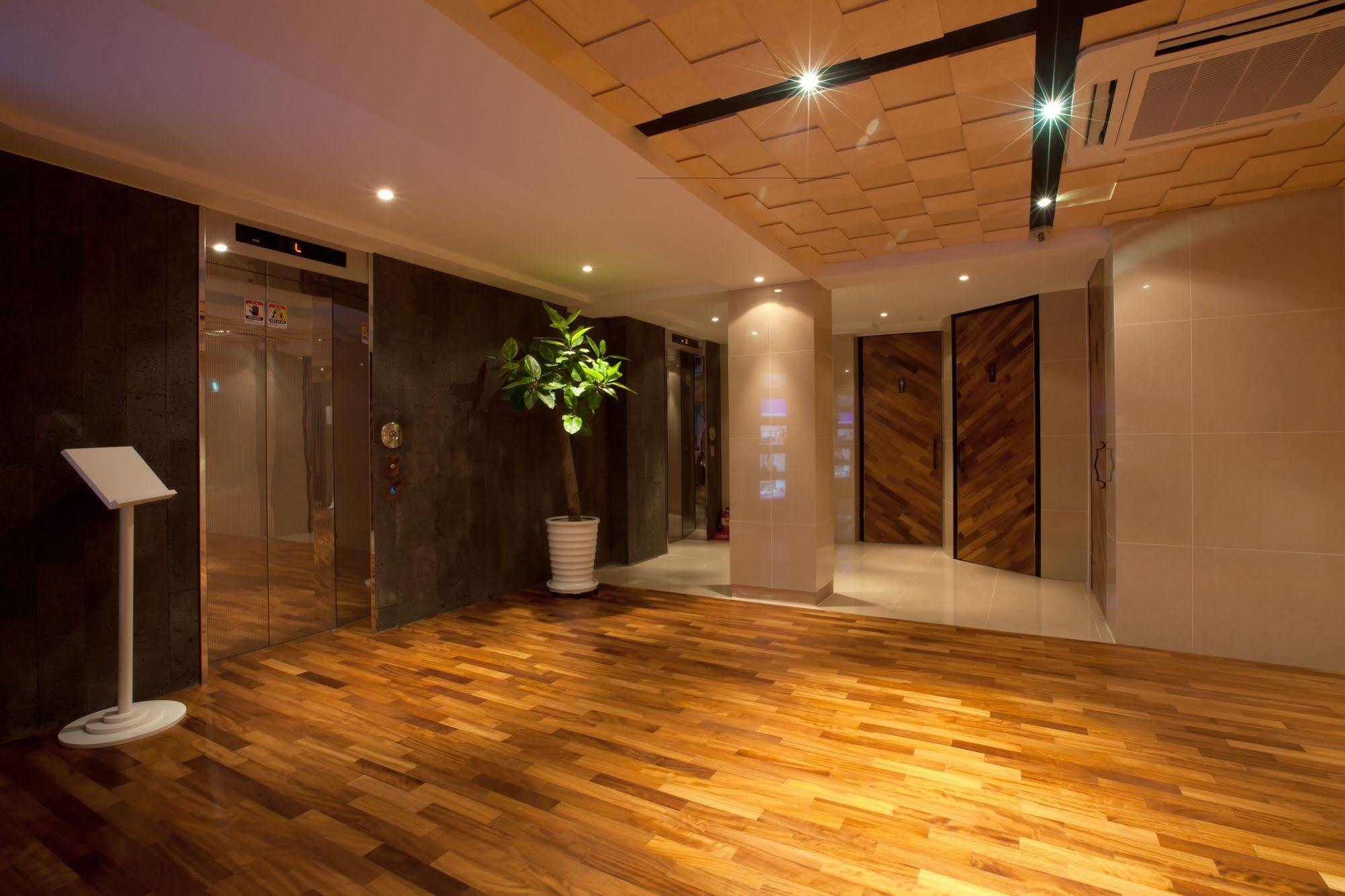 Mate Hotel Seoul Gimpo Exterior foto