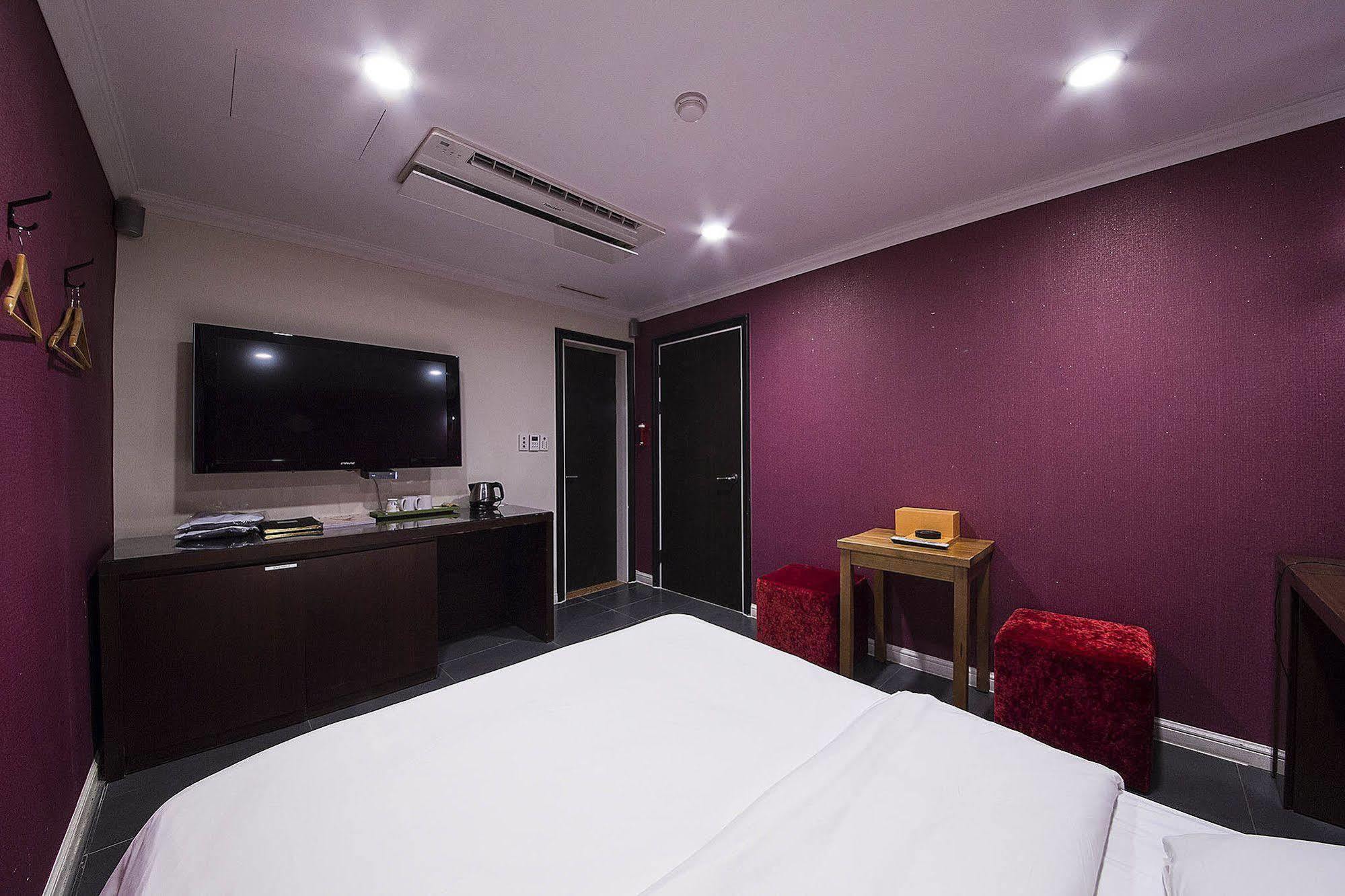 Mate Hotel Seoul Gimpo Exterior foto
