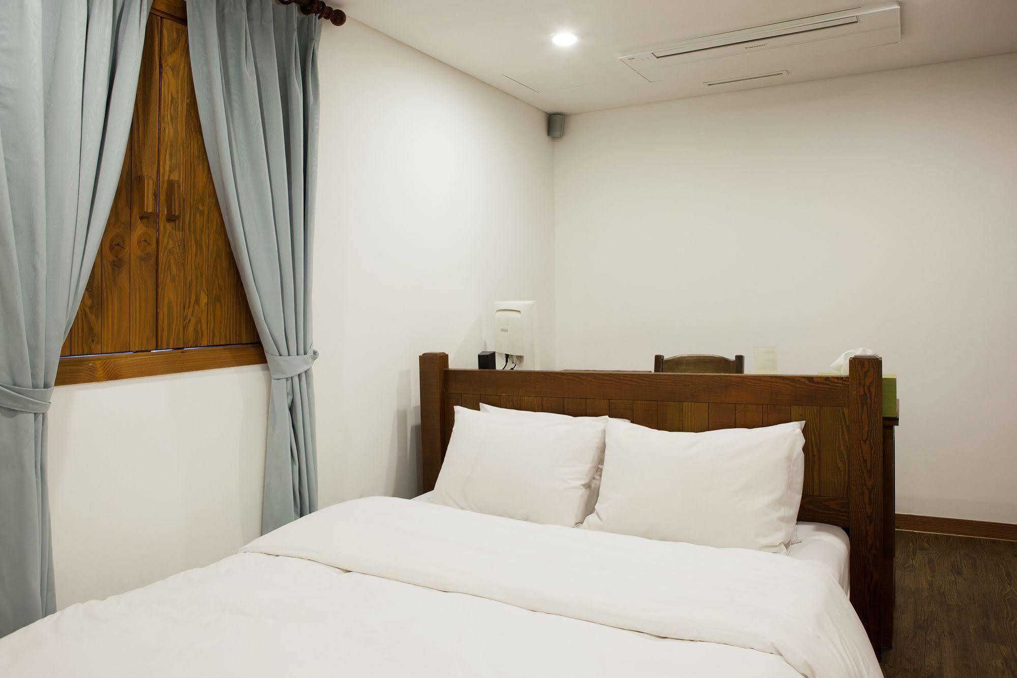 Mate Hotel Seoul Gimpo Exterior foto